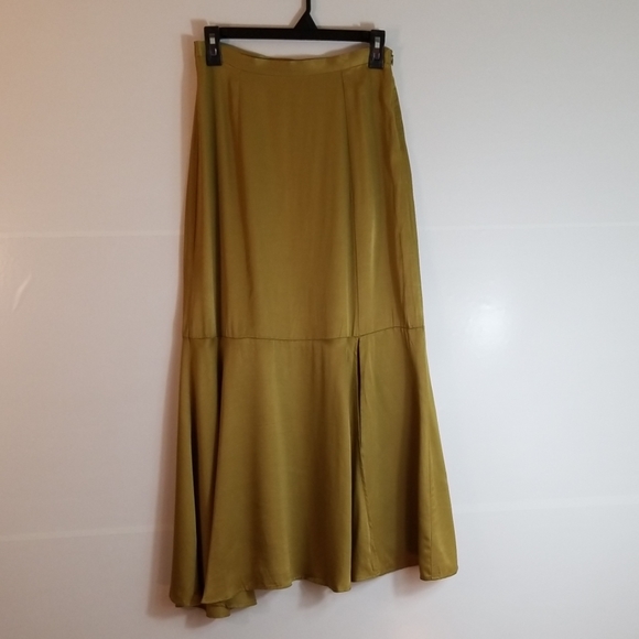 Free People Dresses & Skirts - Free People Satin Green Long Maxi Skirt. Size 4.